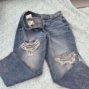 American Eagle Curvy Mom Jean - Medium Wash Blue Jeans size 6